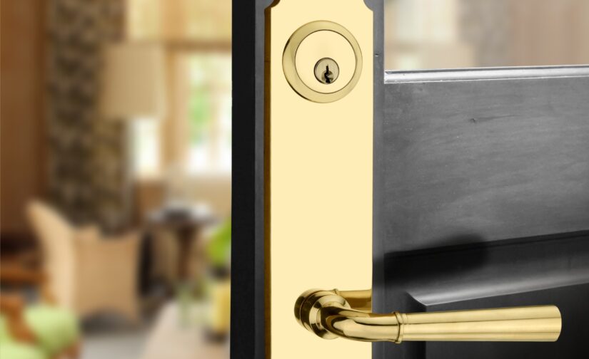 Laurent Tubular Entrance Set In Polished Brass
