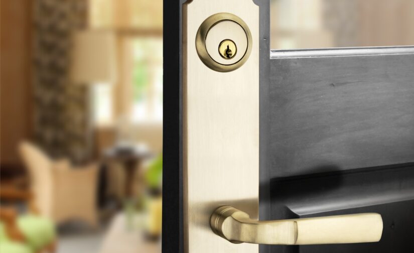 Laurent Tubular Entrance Set In Satin Brass