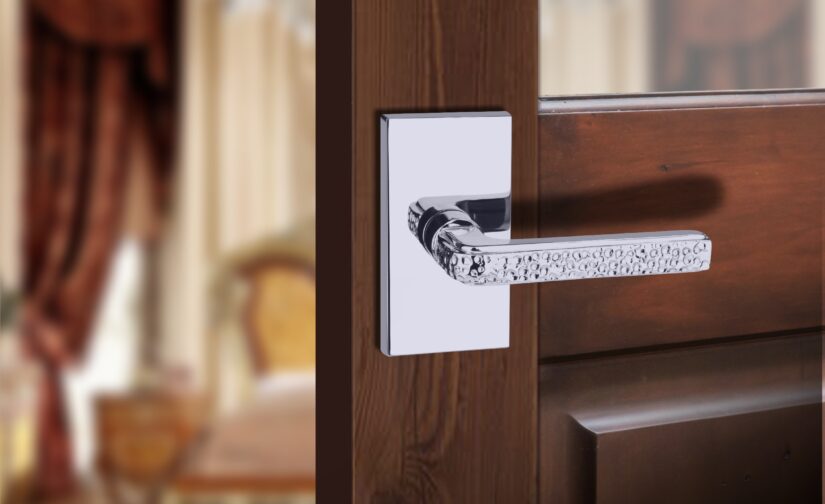 Aries Interior Set large In Polished Chrome