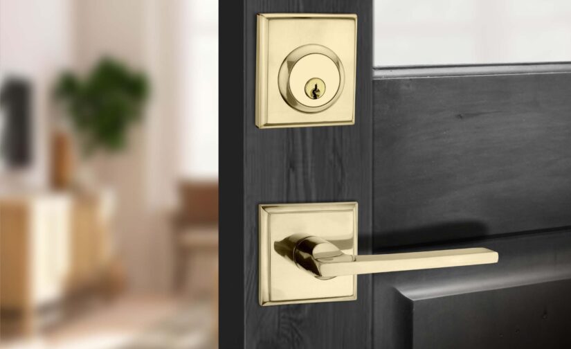 Onyx Deadbolt Set In Polished Brass