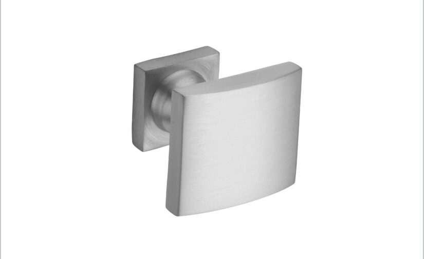 Derby Knob 1 1/4 Inch