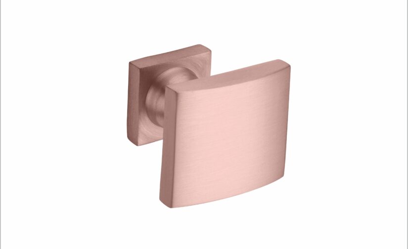 Derby Knob 1 1/4 Inch