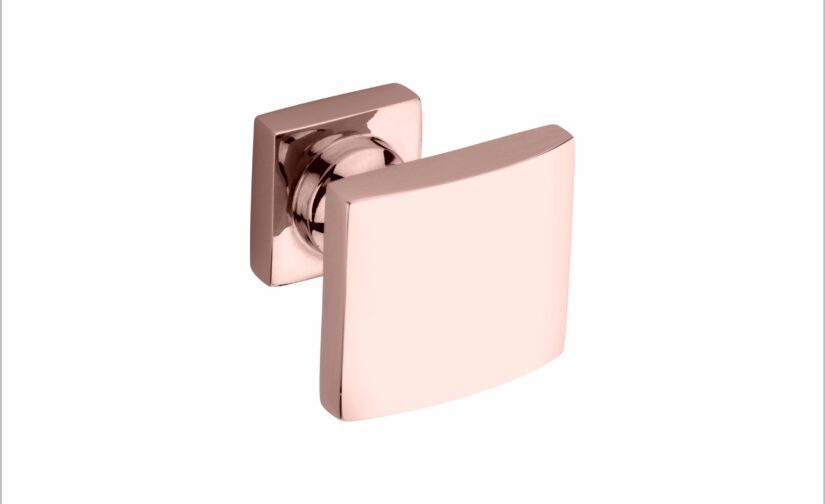 Derby Knob 1 1/4 Inch